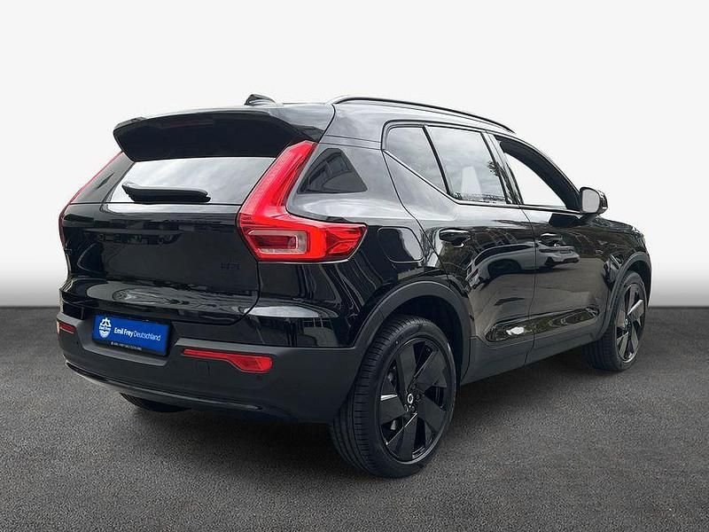 Gebraucht Volvo XC40 Plus 163 PS (119 kW) 2025 Schwarz SUV