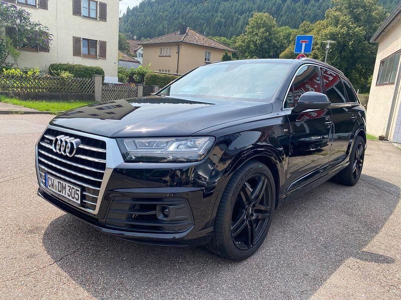 Schwarz Gebraucht 2017 Audi Q7 S-Line SUV | 35.499 € (Etwas zu teuer) - Bild 1/4