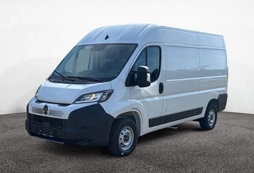 Neu Citroën Jumper First 140 PS (102 kW) 2026 Weiß Van / Kleinbus