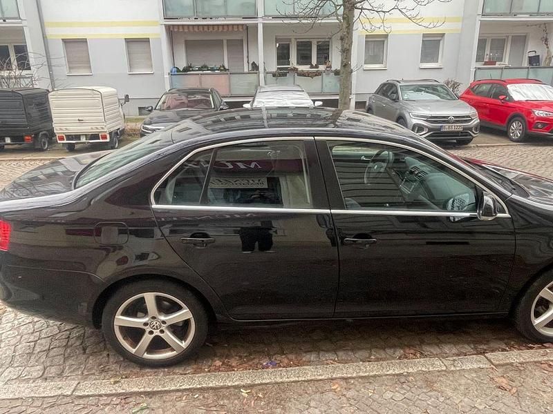 Gebraucht VW Jetta Trendline 102 PS (75 kW) 2007 Schwarz Limousine