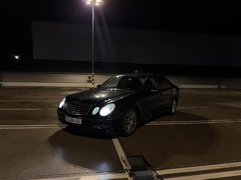 Schwarz Gebraucht 2006 Mercedes 320 Limousine | 4.150 € (Teuer) - Bild 1/4