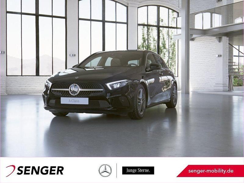 Schwarz Gebraucht 2020 Mercedes A250 Progressive Limousine | 21.900 € (Fairer Preis) - Bild 1/4