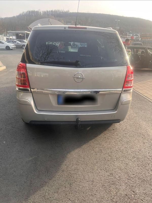 Gebraucht Opel Zafira 150 PS (110 kW) 2009 Grau Van / Kleinbus