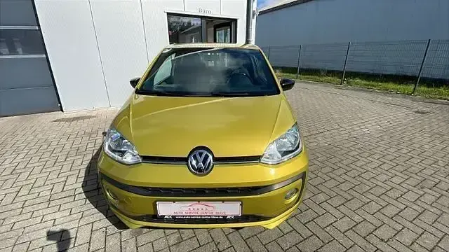 Gebraucht VW up! CLUB 130 PS (95 kW) 2017 Gelb Kleinwagen