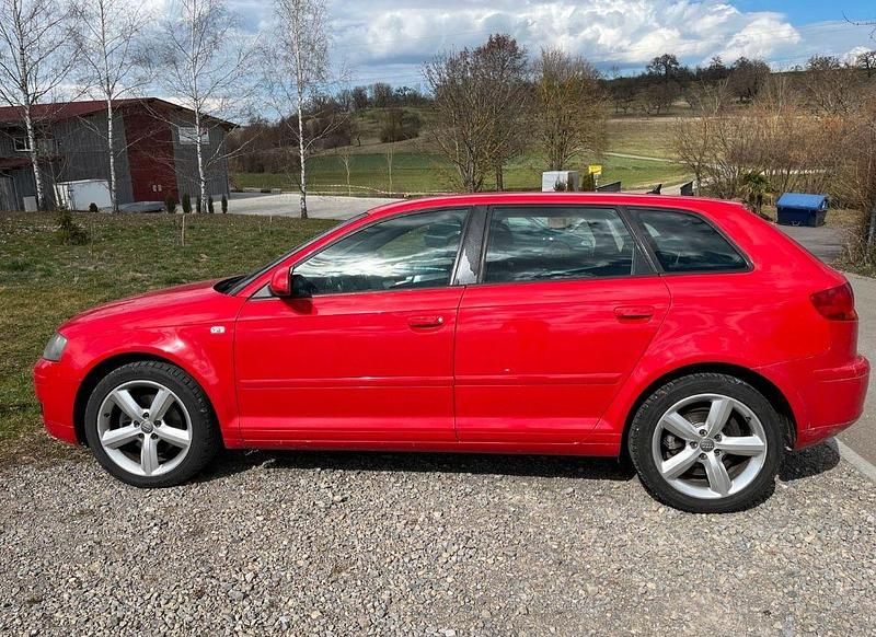 Gebraucht Audi A3 Ambiente 160 PS (117 kW) 2007 Rot Kleinwagen