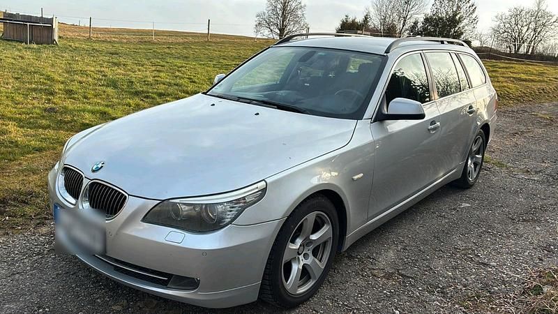 Gebraucht BMW 525 197 PS (144 kW) 2009 Silber Kombi