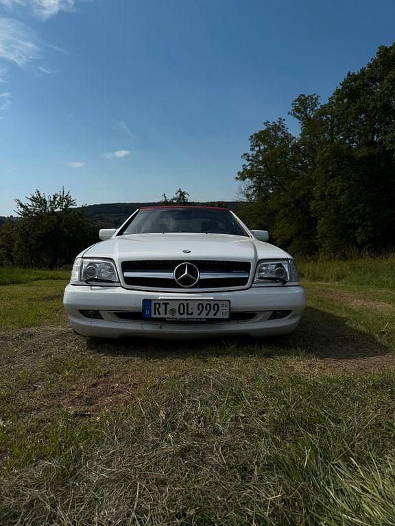 Weiß Gebraucht 1997 Mercedes SL500 Cabrio | 30.900 € (Fairer Preis) - Bild 1/4