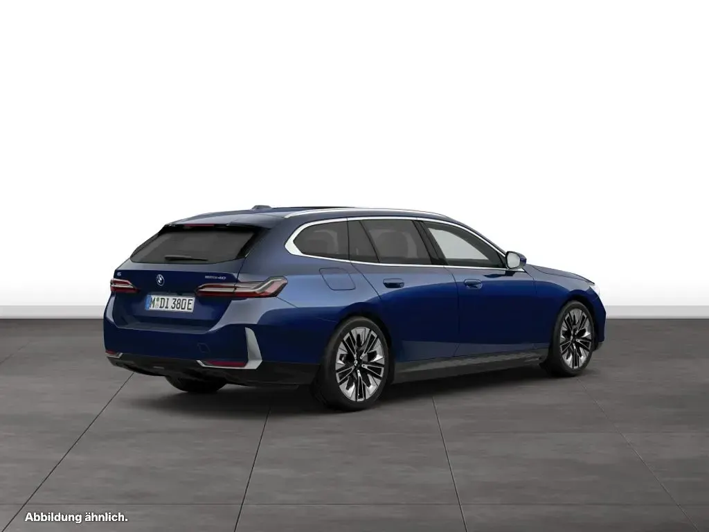 Gebraucht BMW i5 250 kW (340 PS) 2025 Blau Kombi