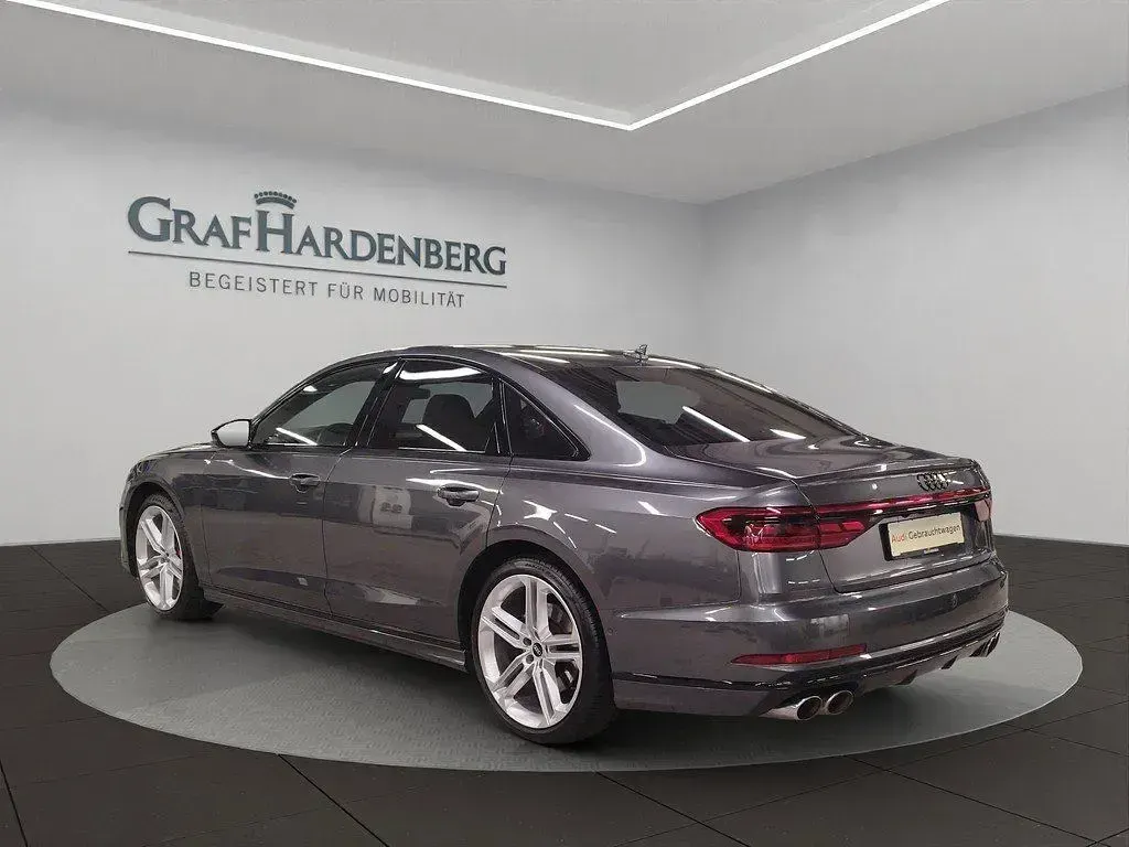 Gebraucht Audi S8 Ambiente 571 PS (419 kW) 2021 Daytonagrau perleffekt Limousine