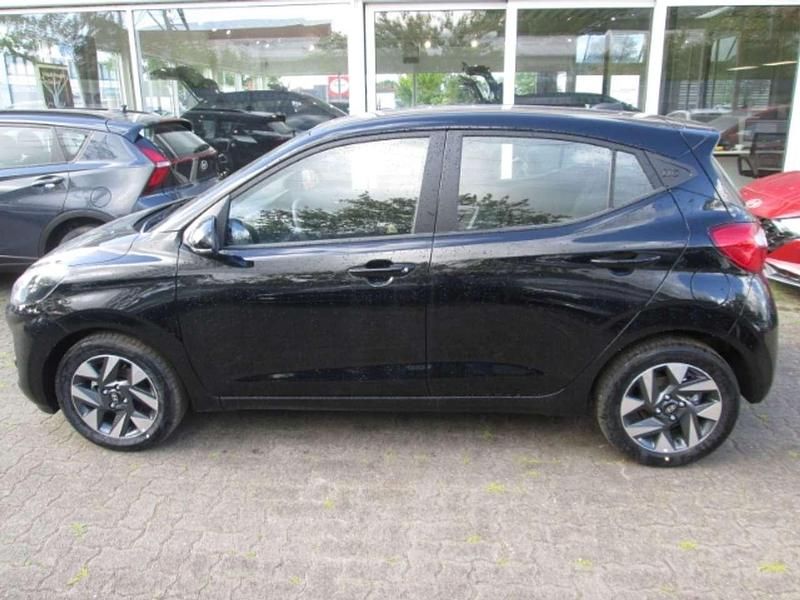 Neu Hyundai i10 Trend 63 PS (46 kW) 2025 Phantom black / met Kleinwagen