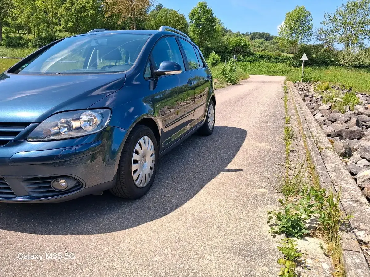 Gebraucht VW Golf V 80 PS (58 kW) 2007 Blau Kleinwagen