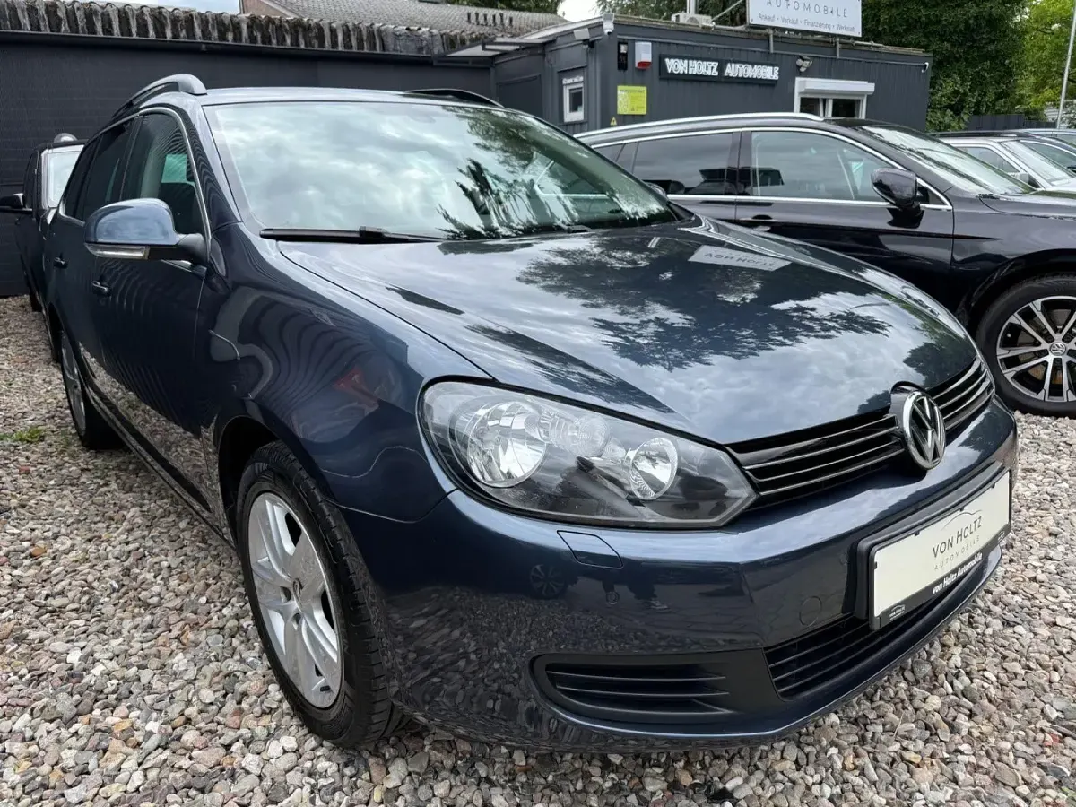 Gebraucht VW Golf VI Comfortline 105 PS (77 kW) 2010 Blau Kleinwagen