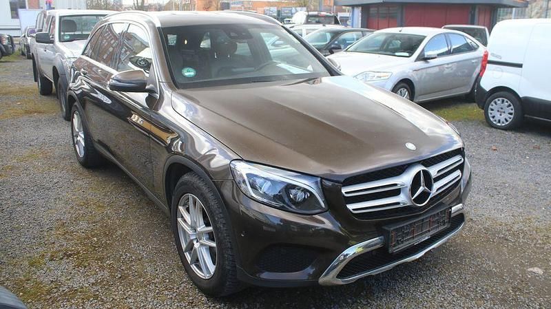 Gebraucht Mercedes GLC220 170 PS (125 kW) 2016 Grau SUV