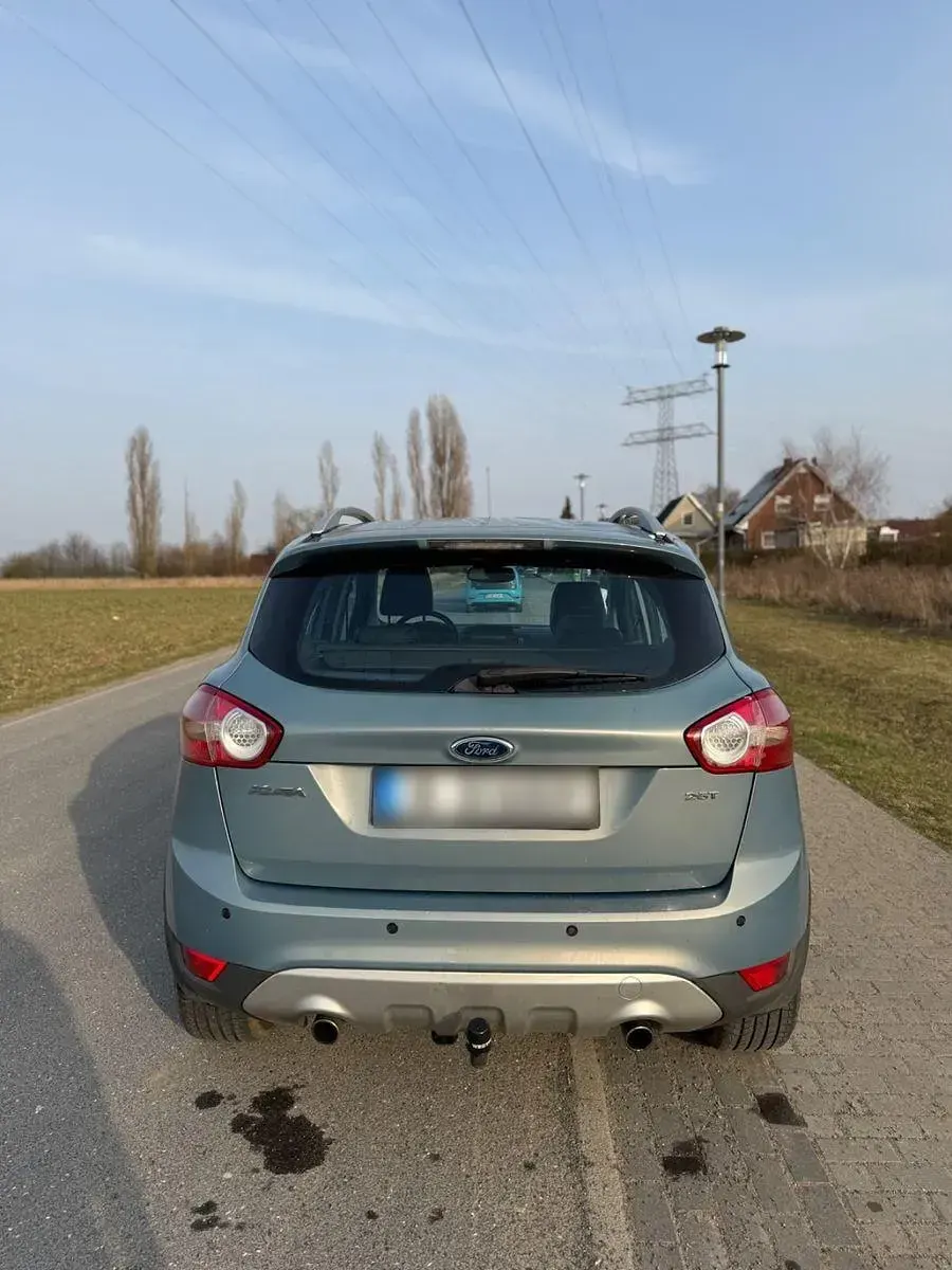Gebraucht Ford Kuga Trend 200 PS (147 kW) 2009 Silber SUV