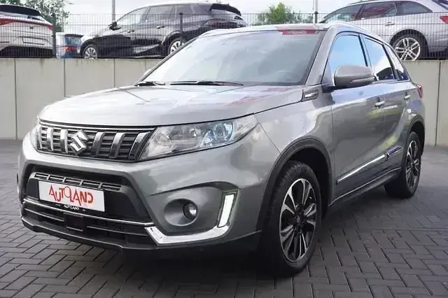 Gebraucht Suzuki Vitara 140 PS (102 kW) 2020 Grau SUV