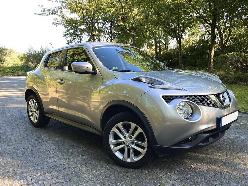 Silber Gebraucht 2015 Nissan Juke Acenta SUV | 7.900 € (Fairer Preis) - Bild 1/4