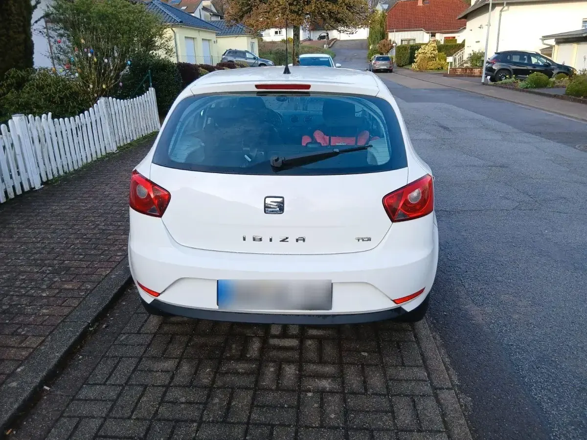Gebraucht Seat Ibiza Style 105 PS (77 kW) 2014 Weiß Kleinwagen