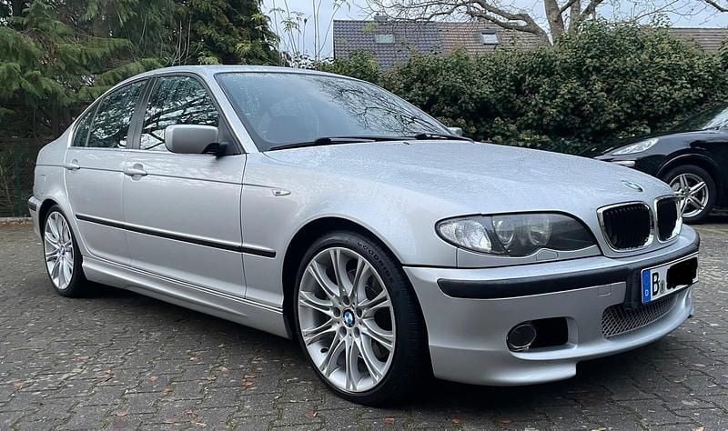 Gebraucht BMW 330 231 PS (169 kW) 2005 Silber Limousine