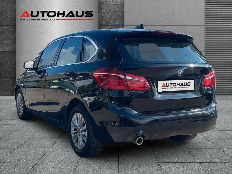 Gebraucht BMW 218 Advantage 140 PS (102 kW) 2019 Schwarz Kombi