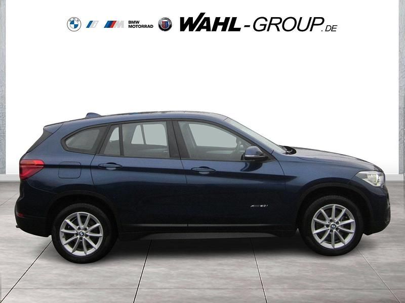 Gebraucht BMW X1 Advantage 192 PS (141 kW) 2017 Blau metallic SUV