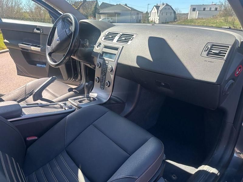 Gebraucht Volvo V50 Summum 136 PS (100 kW) 2009 Grau Kombi