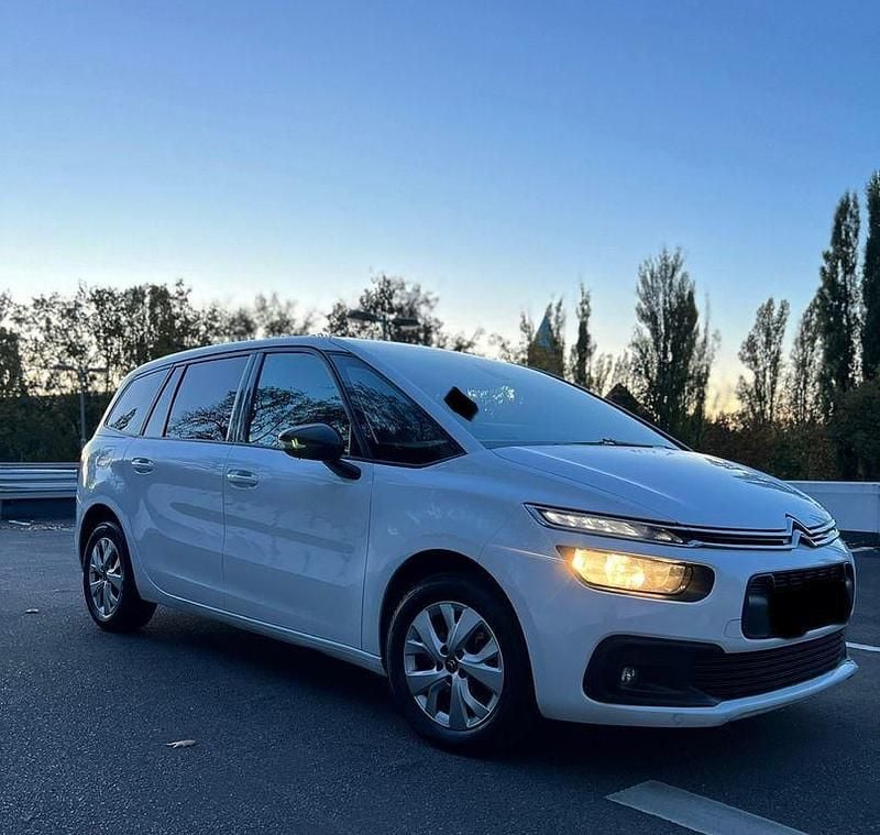 Gebraucht Citroën C4 SpaceTourer Shine 131 PS (96 kW) 2022 Weiß Van / Kleinbus