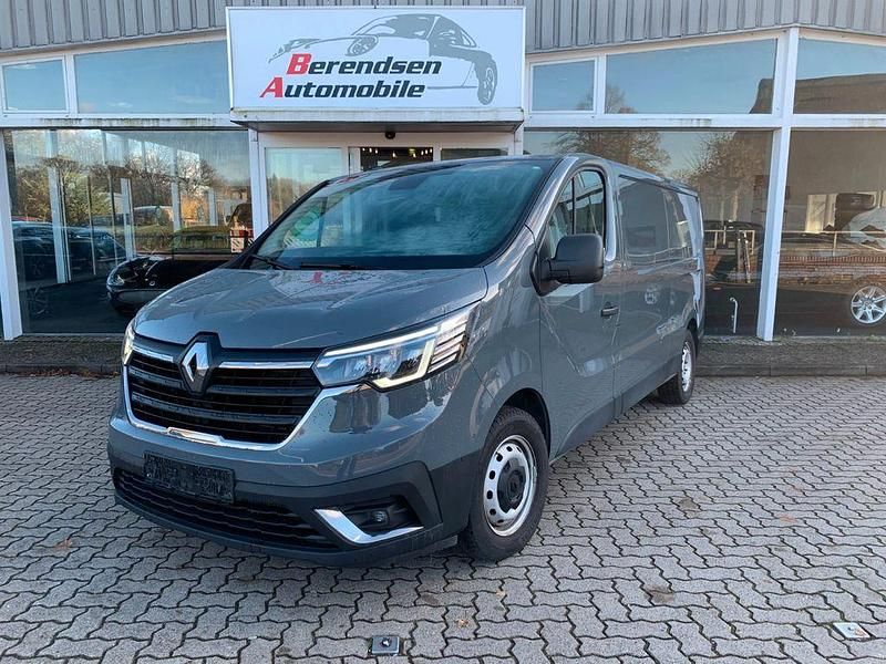 Gebraucht Renault Trafic Komfort 150 PS (110 kW) 2022 Grau Van / Kleinbus
