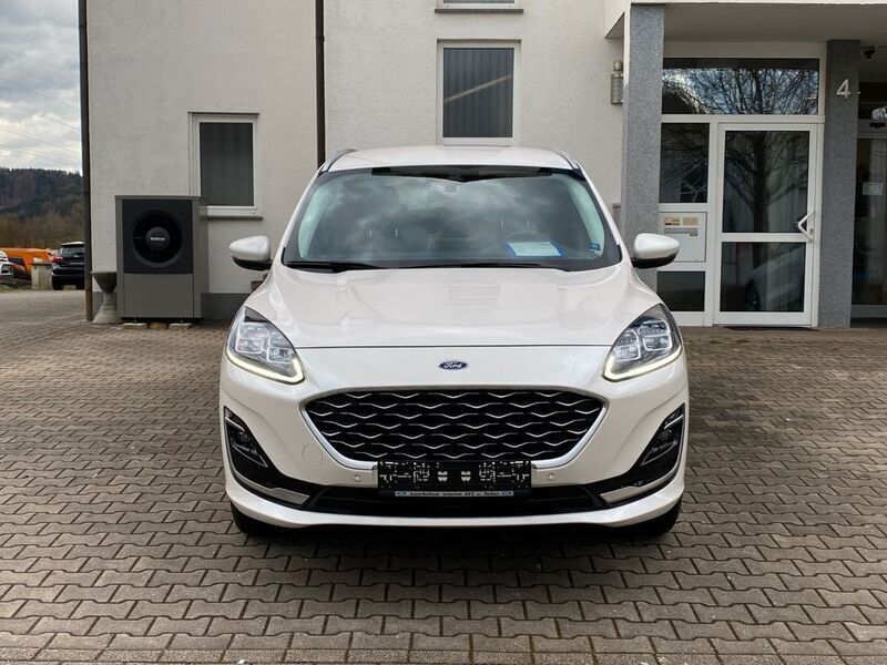 Gebraucht Ford Kuga Vignale 152 PS (111 kW) 2023 Arktisweiss SUV