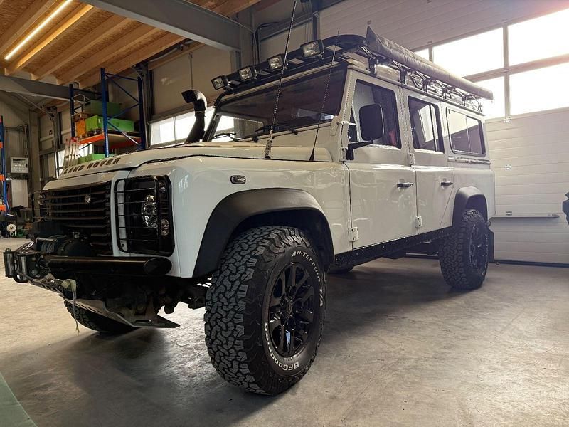 Gebraucht Land Rover Defender 122 PS (89 kW) 2010 Weiß SUV