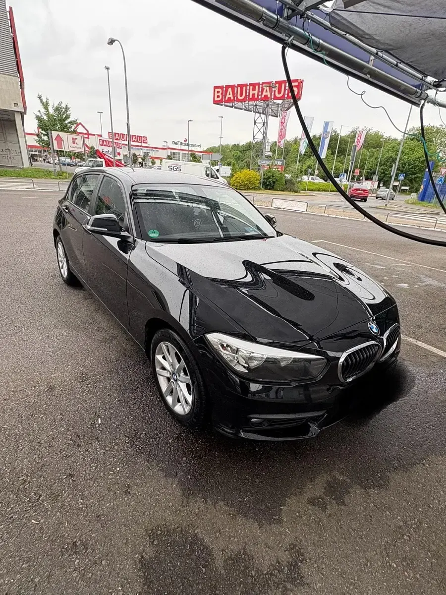 Gebraucht BMW 116 Advantage 116 PS (85 kW) 2016 Schwarz Kleinwagen