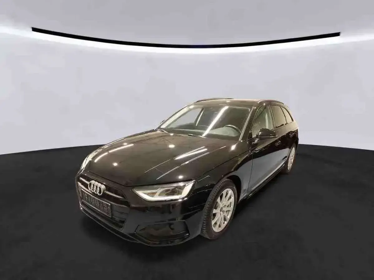 Gebraucht Audi A4 Advanced Plus 150 PS (110 kW) 2023 Schwarz Kombi
