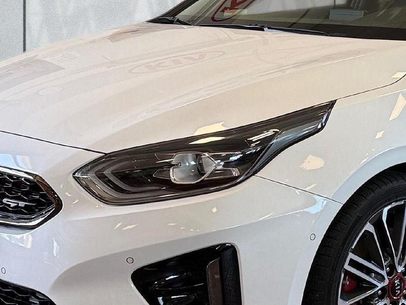 Gebraucht Kia ProCeed GT GT 204 PS (150 kW) 2019 Weiß Kleinwagen