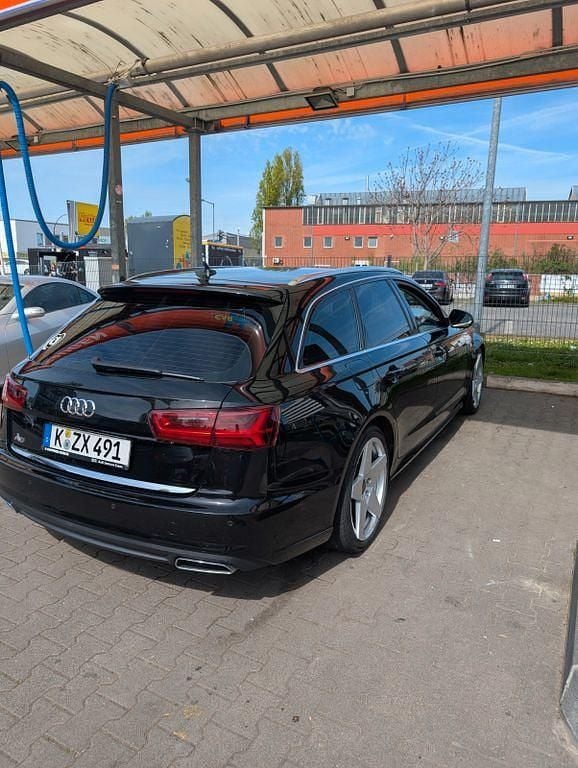 Gebraucht Audi A6 Ambiente 190 PS (139 kW) 2016 Schwarz Kombi