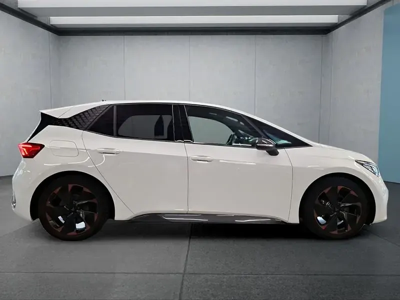 Gebraucht Cupra Born 150 kW (204 PS) 2024 Weiß Kleinwagen