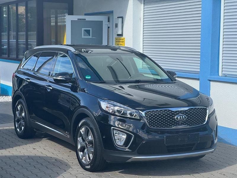 Schwarz Gebraucht 2016 Kia Sorento Platinum Edition SUV | 14.780 € (Fairer Preis) - Bild 1/4