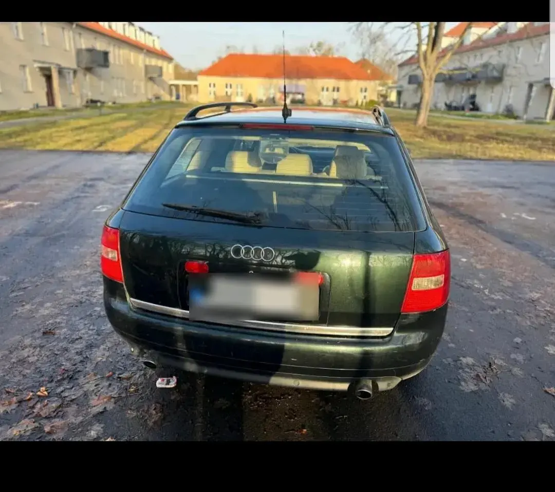 Gebraucht Audi A6 220 PS (161 kW) 2002 Grün Kombi