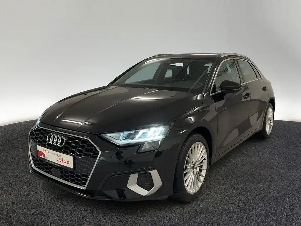 Gebraucht Audi A3 Advanced Plus 110 PS (80 kW) 2023 Mythosschwarz metallic Limousine
