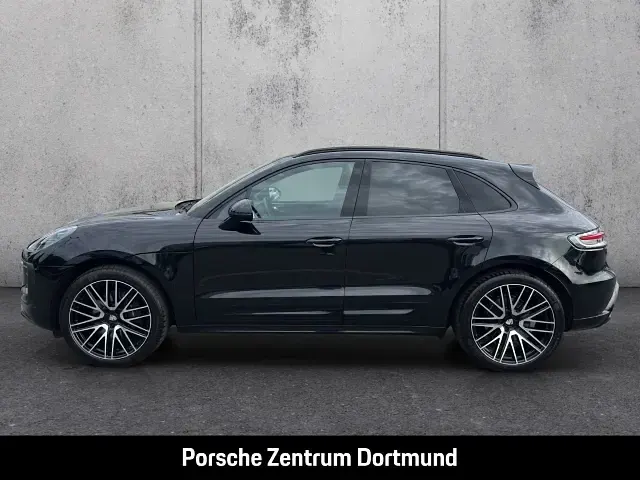Gebraucht Porsche Macan 265 PS (194 kW) 2023 Schwarz SUV