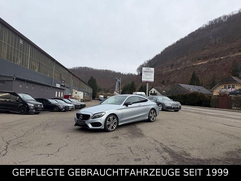 Gebraucht Mercedes C400 333 PS (244 kW) 2018 Diamantsilber (metallic) Coupé