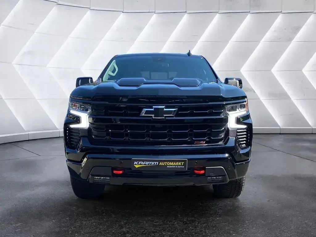 Nowe Chevrolet Silverado LT 426 KM (313 kW) 2026 Czarny SUV