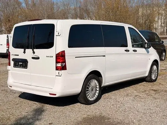 Gebraucht Mercedes Vito 136 PS (100 kW) 2023 Weiß Van