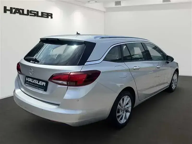 Gebraucht Opel Astra Elegance 131 PS (96 kW) 2022 Argon silber (metallic) Kleinwagen