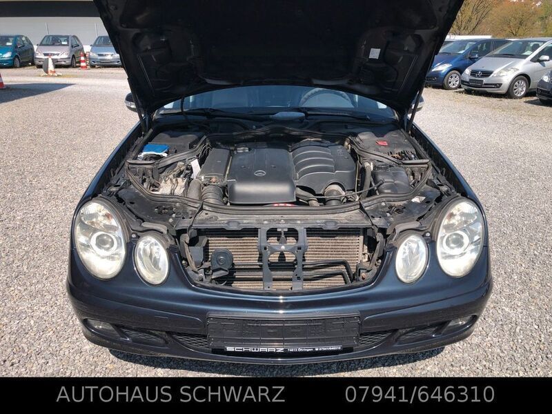 Gebraucht Mercedes E220 Classic 150 PS (110 kW) 2004 Schwarz Kombi