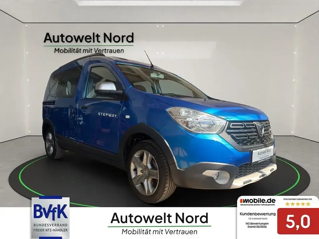 Gebraucht Dacia Dokker Celebration 131 PS (96 kW) 2019 Blau Van / Kleinbus