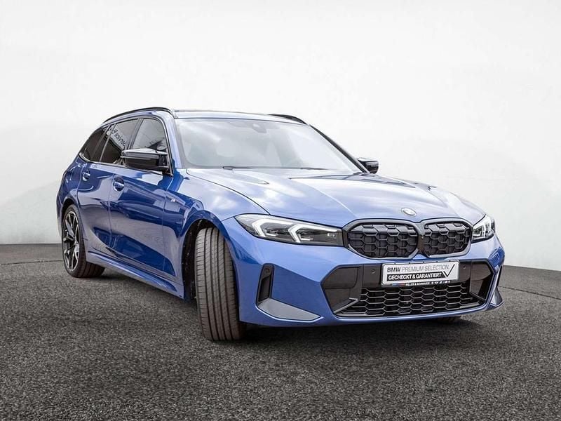 Gebraucht BMW 340 374 PS (275 kW) 2025 Portimao blau Kombi