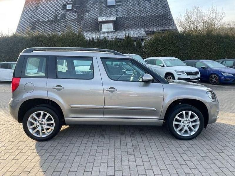 Gebraucht Skoda Yeti Ambition 105 PS (77 kW) 2014 Beige SUV