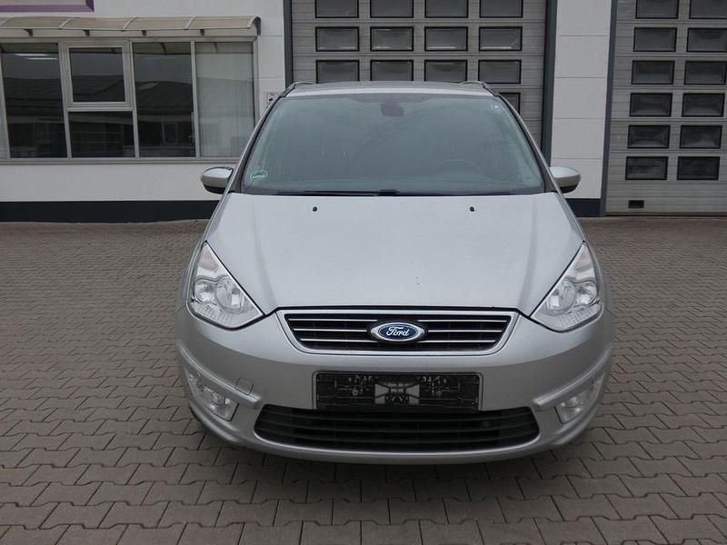Gebraucht Ford Galaxy Trend 163 PS (119 kW) 2011 Silber Van / Kleinbus