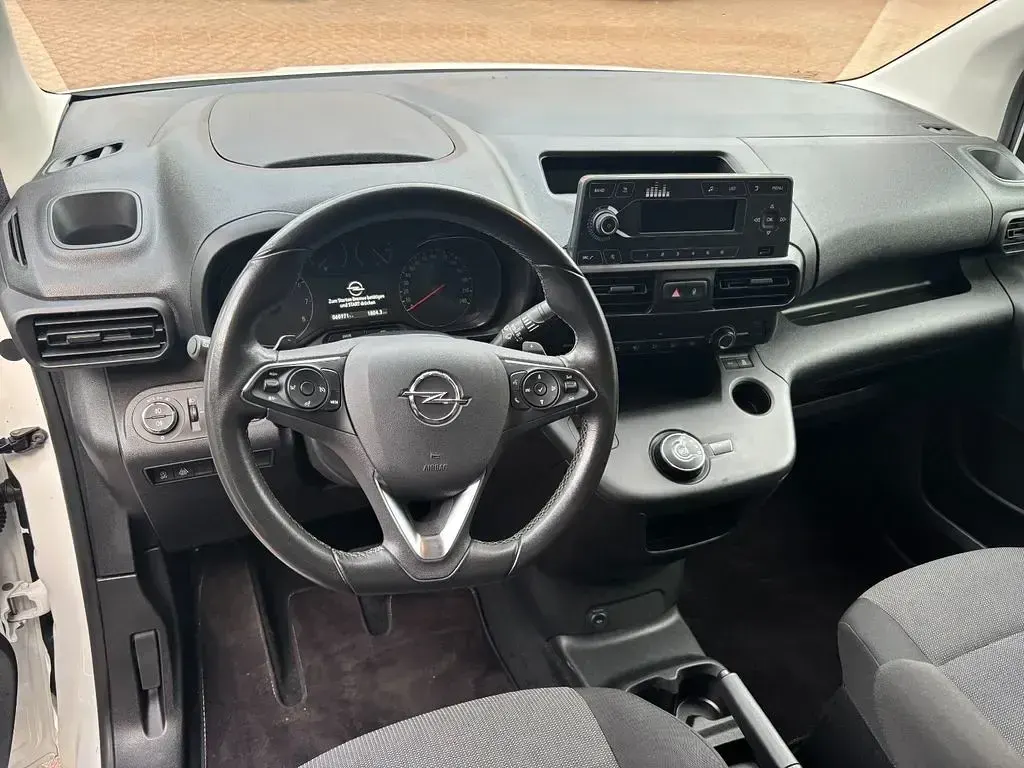 Gebraucht Opel Combo Edition 131 PS (96 kW) 2021 Jade weiß Van / Kleinbus