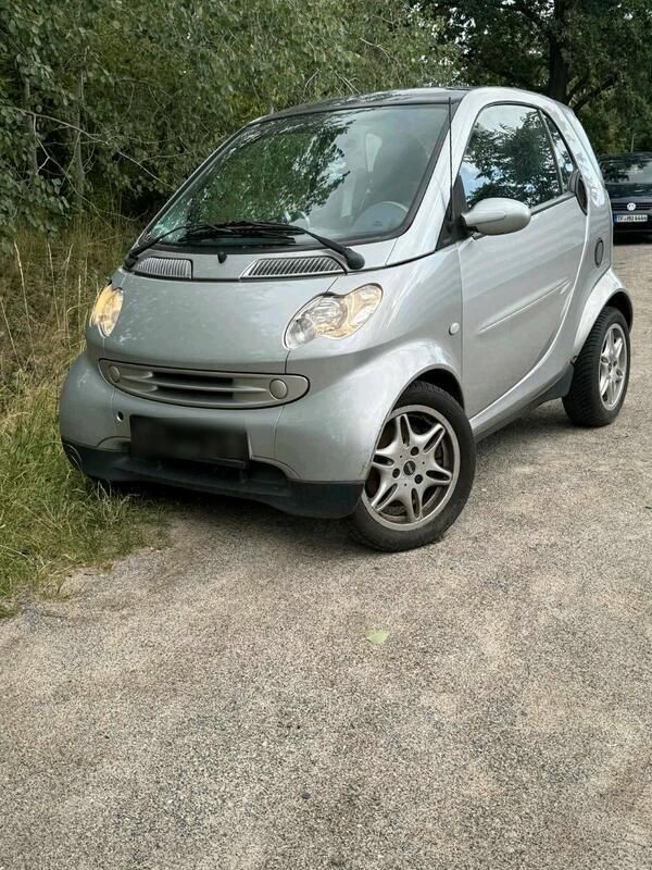 Silber Gebraucht 2003 Smart ForTwo Coupé Kleinwagen | 650 € (Superpreis) - Bild 1/4