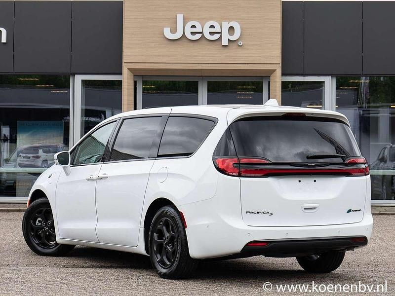 Neu Chrysler Pacifica Limited 264 PS (194 kW) 2025 Bright white SUV